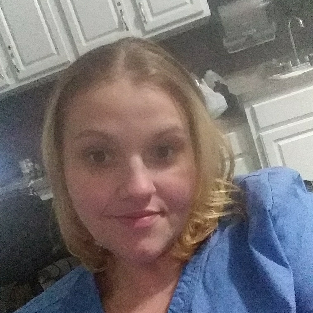Meet your Posher, Amanda